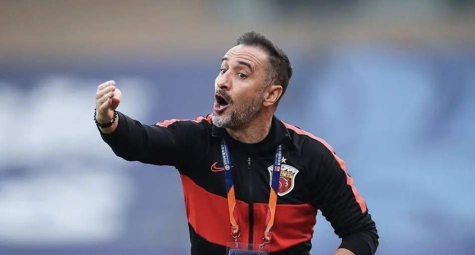 爱游戏-密尔沃基雄鹿训练开放日；国际比赛日遗憾出局引欢呼；亚冠在即；更衣室氛围转暖的简单介绍