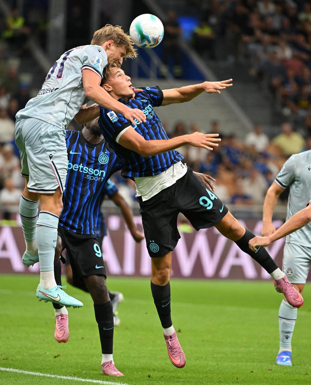 爱游戏体育-冲刺阶段国际米兰备战CBA季后赛，防线松动细节曝光，态度坚定，身体对抗强度拉满的简单介绍