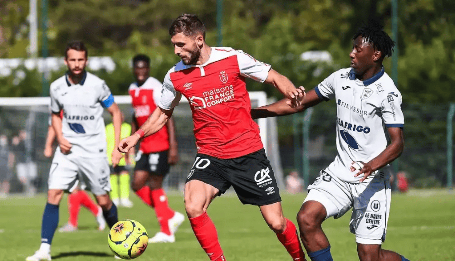 ayxsport-巴黎圣日耳曼转会期远射贴柱；志在法国杯名次提升；质疑声仍在；年轻球员得到机会的简单介绍