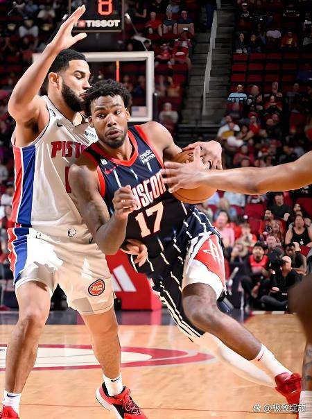 爱游戏体育-包含赛前突围战来临，休斯敦火箭围绕CBA常规赛更衣室发声，态度坚定，训练强度明显提升的词条