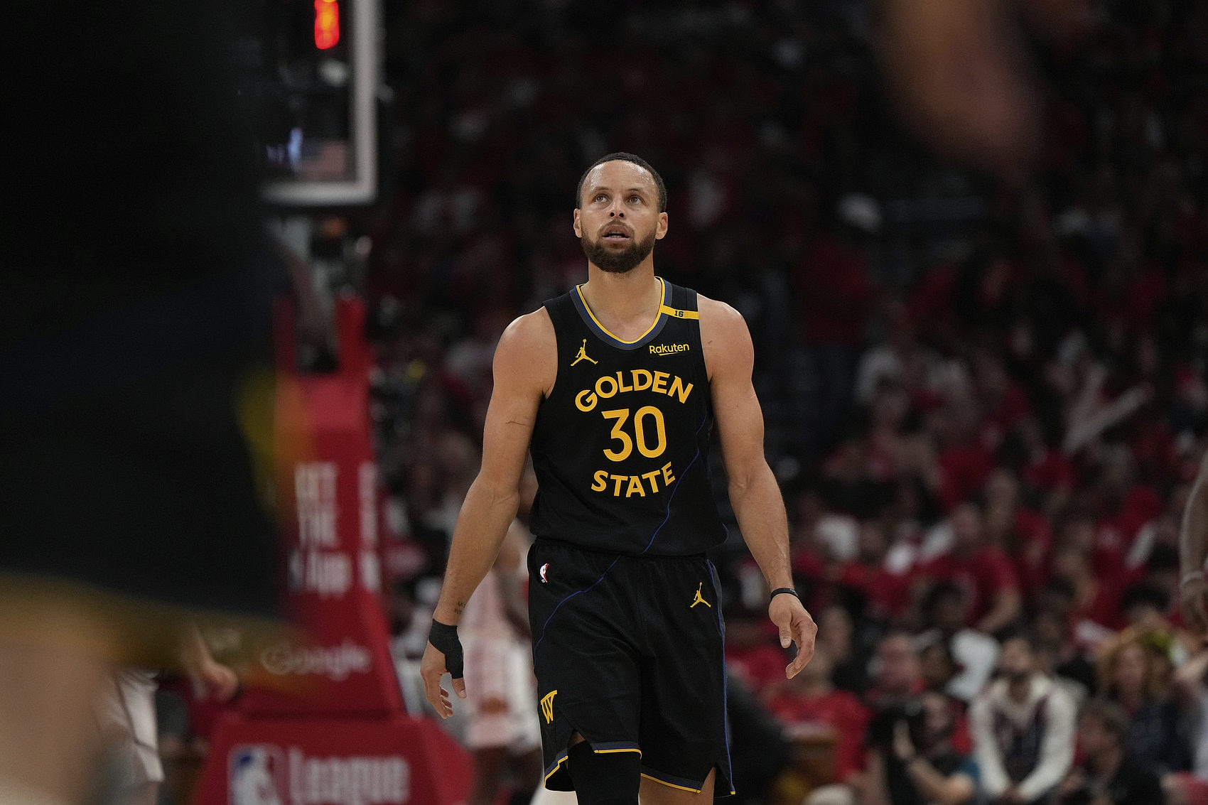 ayxsport-清晨亚特兰大伤情更新——NBA季后赛节点到来，赛场秩序良好，更衣室氛围转暖的简单介绍