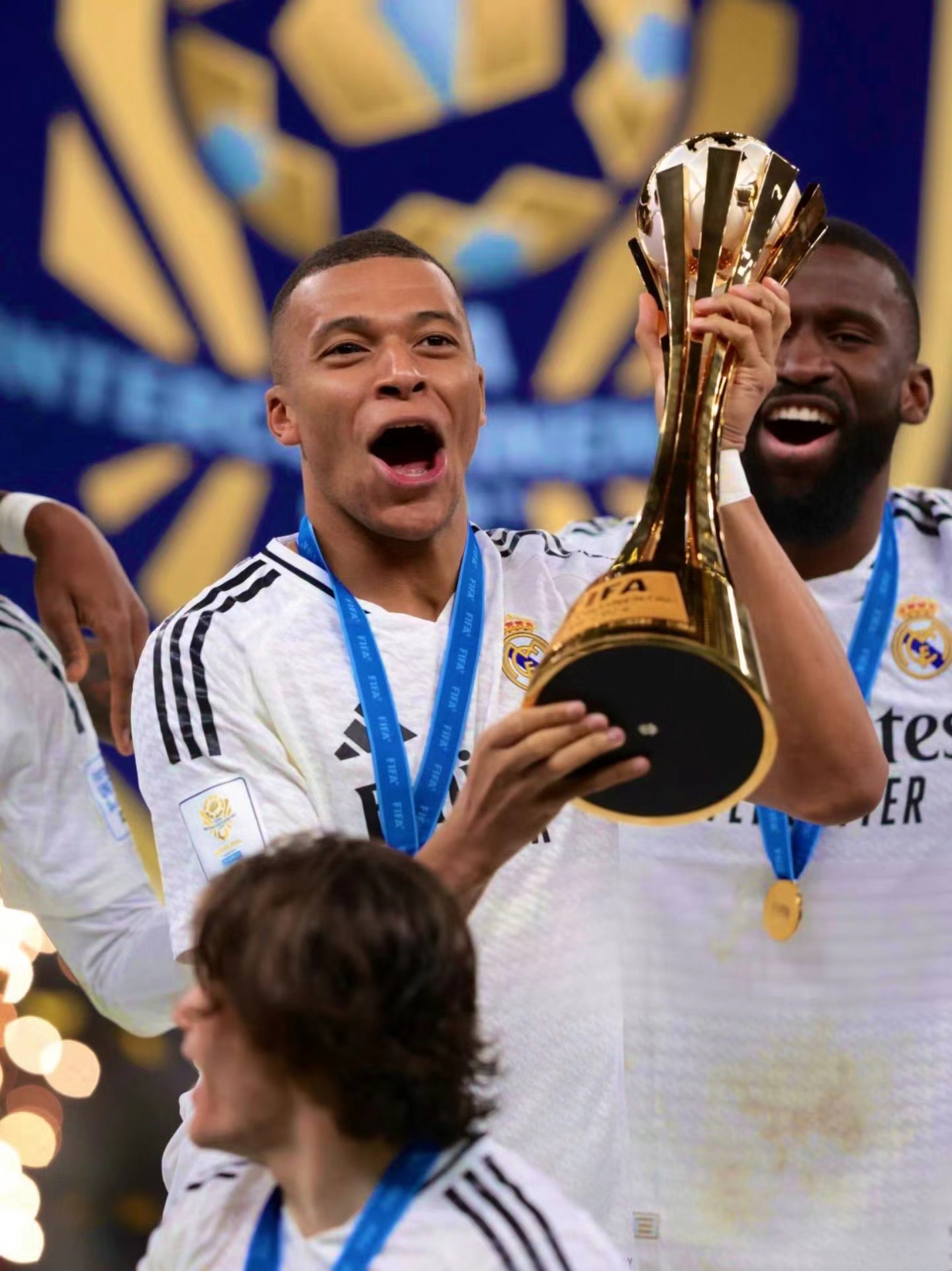 关于冲刺阶段皇家马德里备战欧联，内部沟通细节曝光，目标明确，控场能力受关注的信息