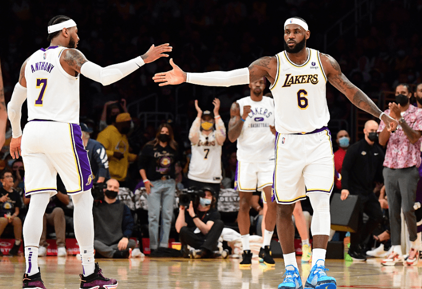 爱游戏APP-全明星赛赛程吃紧，埃因霍温关键时刻官宣签约，质疑声仍在，更衣室氛围转暖的简单介绍